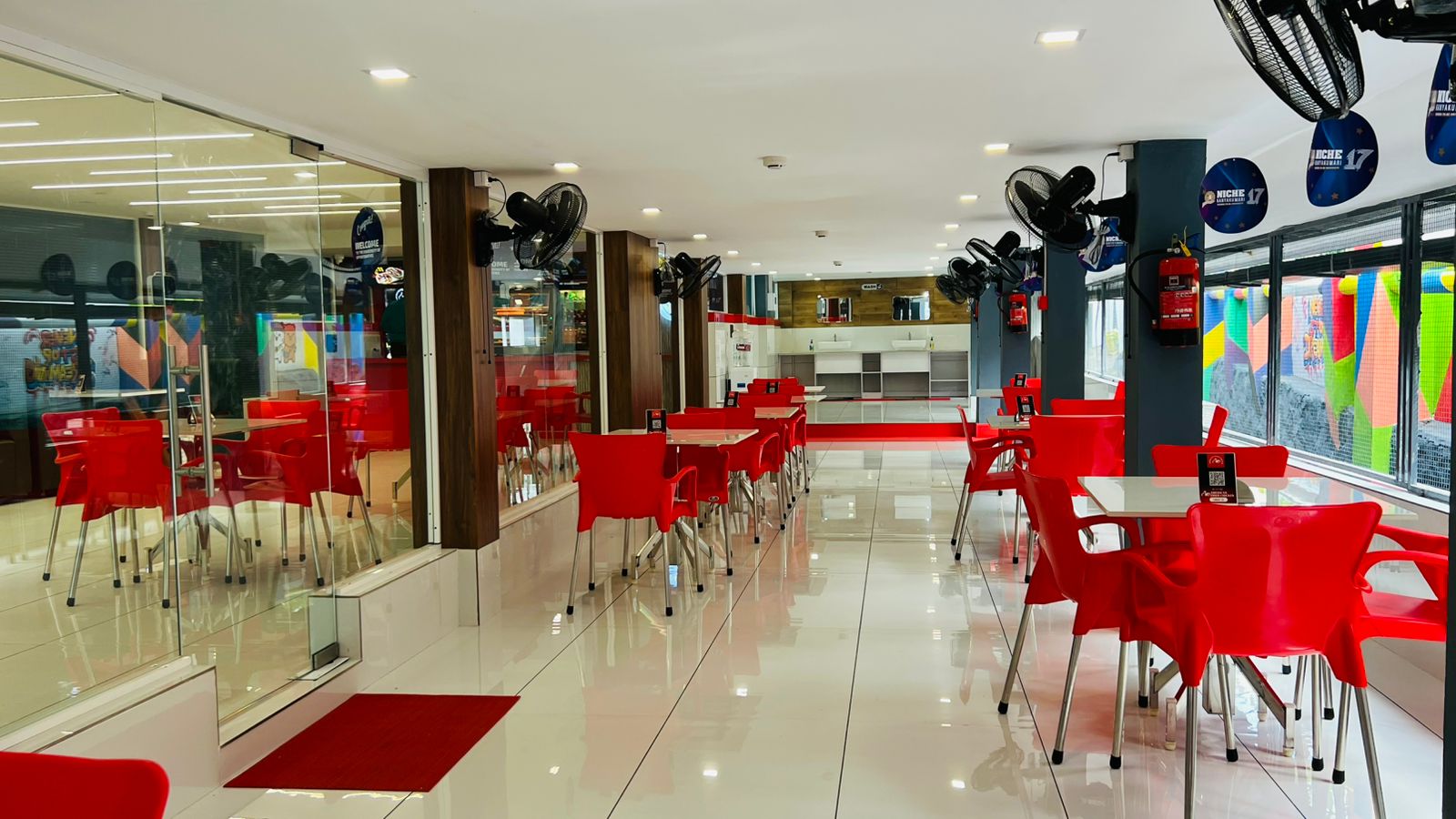 Food Court
