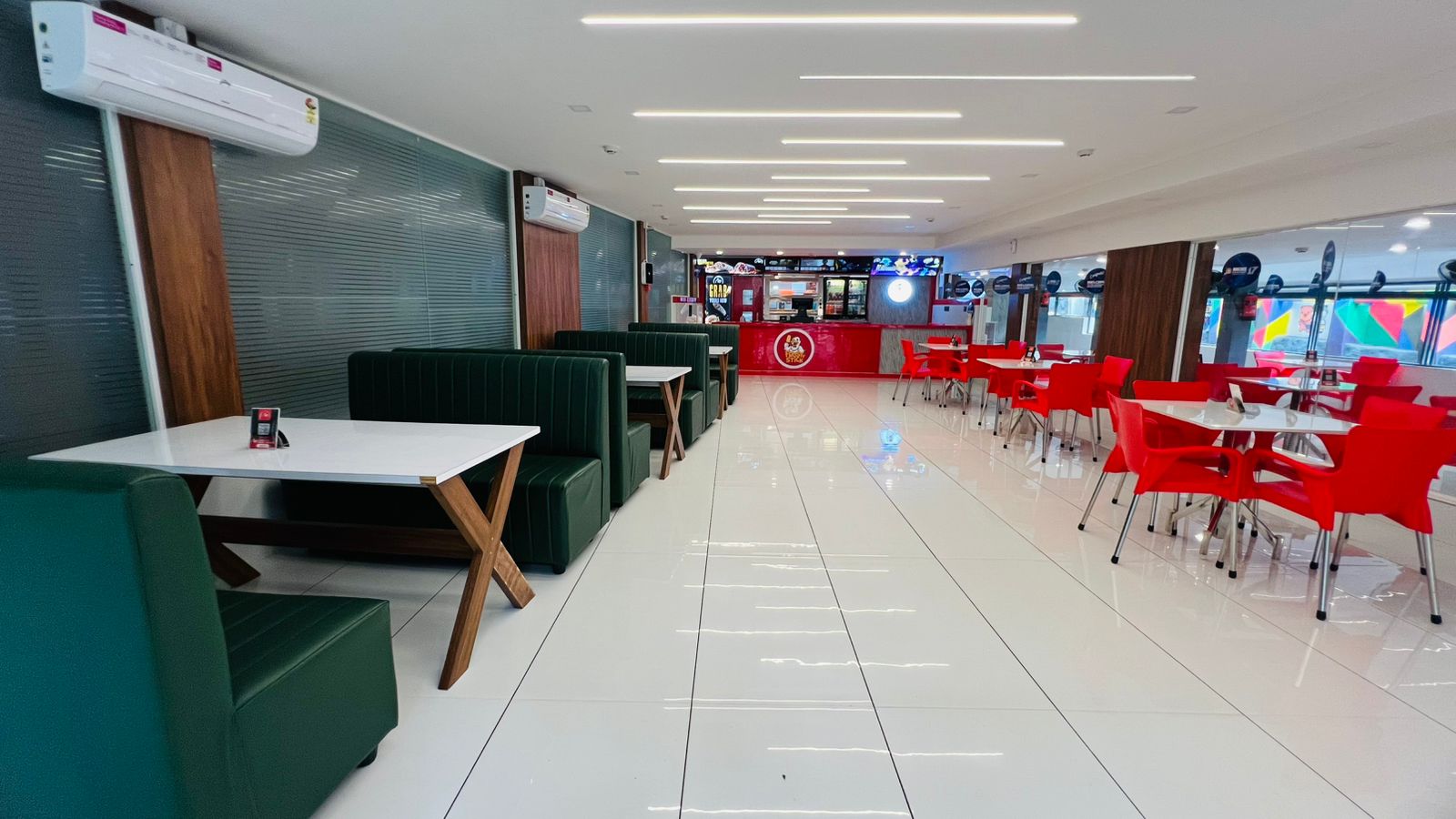 Food Court